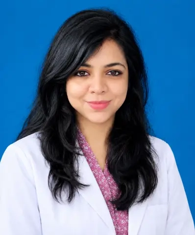 Dr. Shelly Sharma - MBBS, DOMS (gold medalist), DNB, FPRS(fellowship in Phaco & Ref)